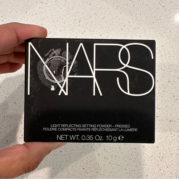 NEW Nars Full Size 10g Light Reflecting Setting Powder in Crystal 5894 - Picture 3 of 6